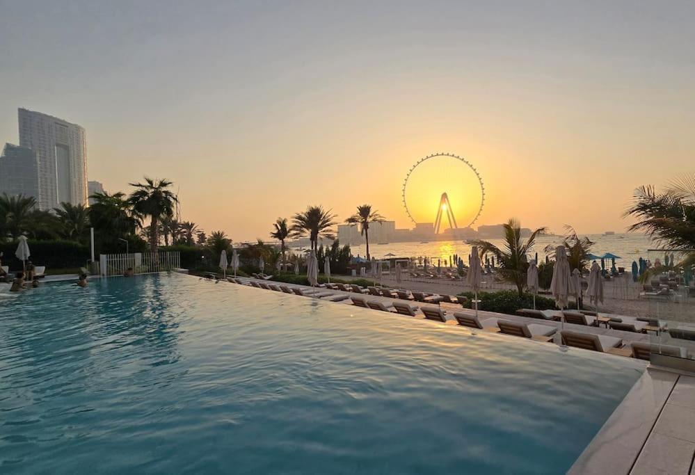 Private 1br Biophilic Retreat With Access & Infinity Pool Appartement Dubai